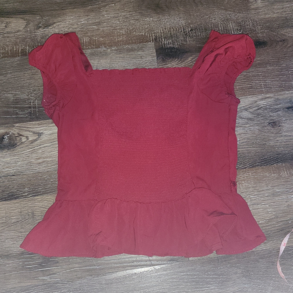 🎒🩷Red Button-Up Top🎀 - Picture 2 of 4